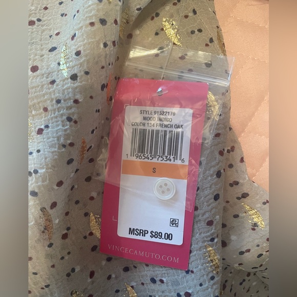 VINCE CAMUTO NWT Semi Sheer gold foil detailed button up Blouse Size: Small - Picture 8 of 11